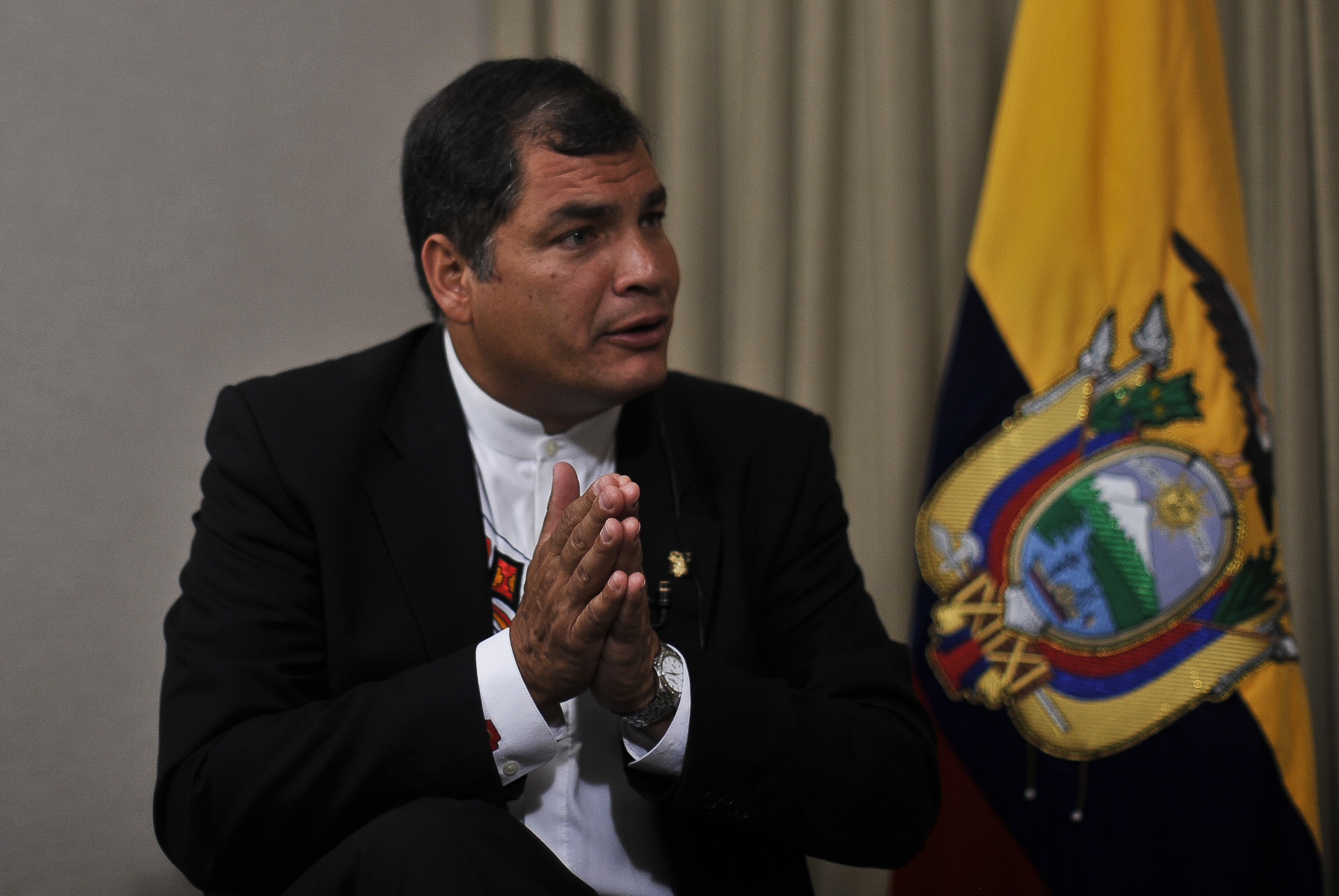 Equador aprova lei de comunicação democrática