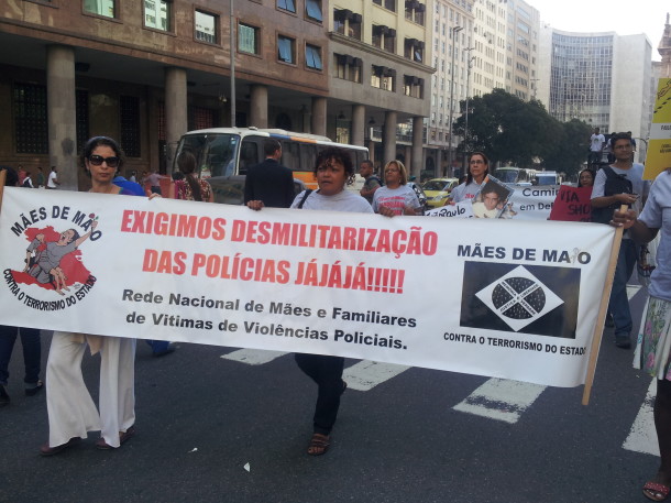 Mães de Maio defendem desmilitarização da polícia