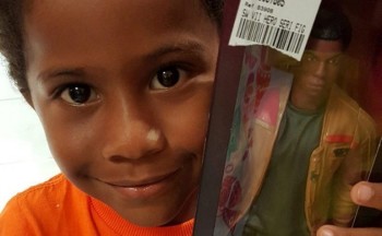 Menino brasileiro diz que pediu boneco de Star Wars porque é negro como ele