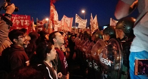 Greve geral na Argentina mostra força de trabalhadores contra presidente Macri