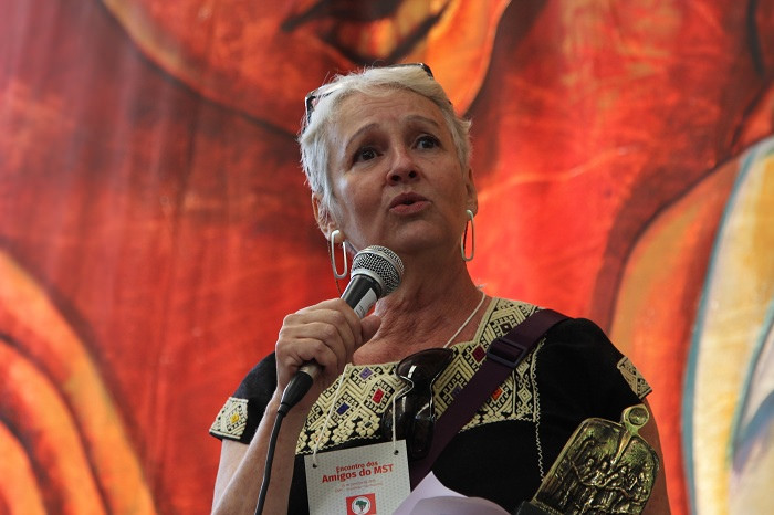 Virgínia Fontes, historiadora e professora, grava vídeo em solidariedade aos sem-terras de Marabá