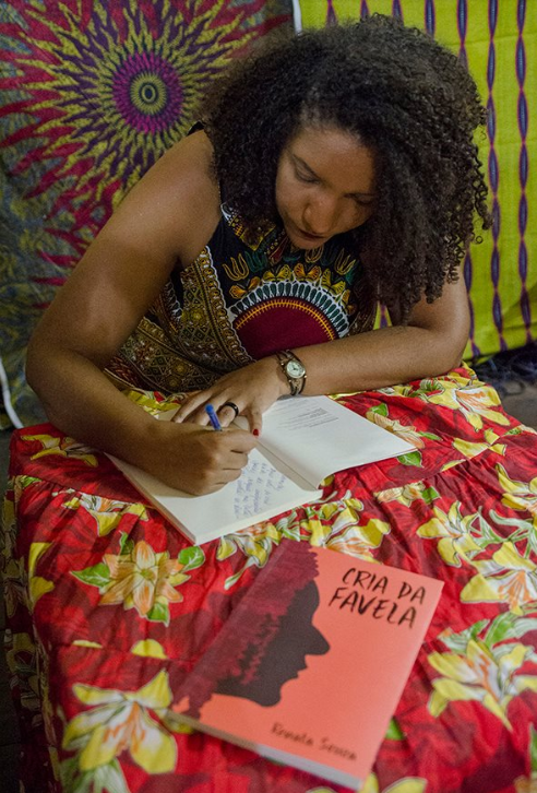 Editora NPC lança “Cria da Favela”, livro de Renata Souza