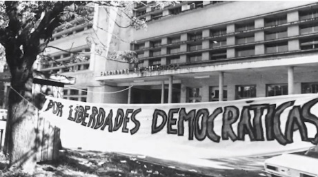 Documentário relembra 40 anos de luta dos professores da UFRGS