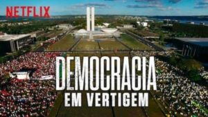 democracia em vertigem