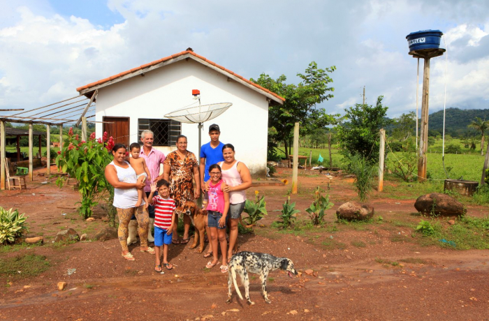 Contag: Bolsonaro impede inclusão de agricultores familiares ao auxílio emergencial