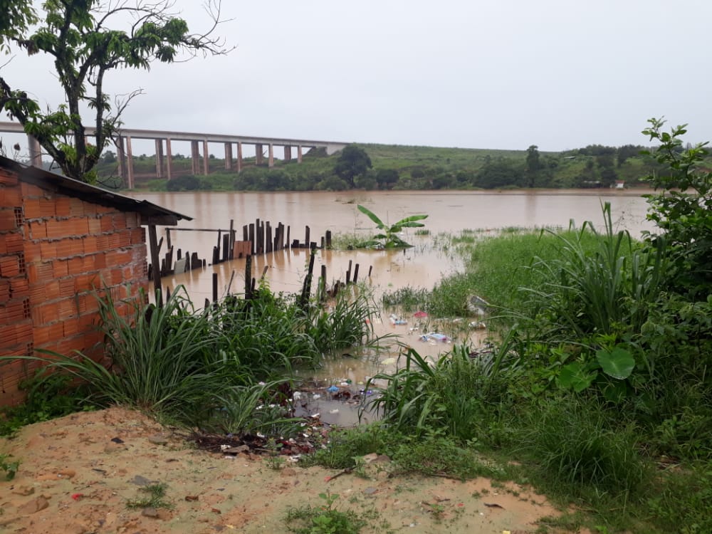 Após as fortes chuvas em Açailândia (MA), a comunidade de Piquiá está em alerta
