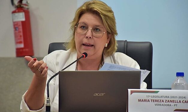 Vereadora que denunciou apologia ao nazismo em ato golpista tem mandato cassado em SC