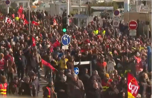 Franceses tomam as ruas em protesto contra a reforma das aposentadorias