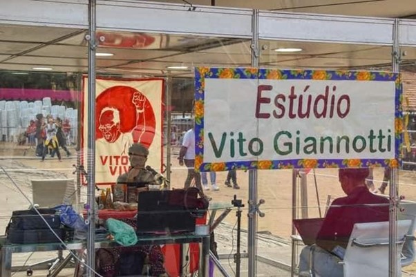 Na IV Feira Nacional da Reforma Agrária, estúdio de rádio homenageia Vito Giannotti