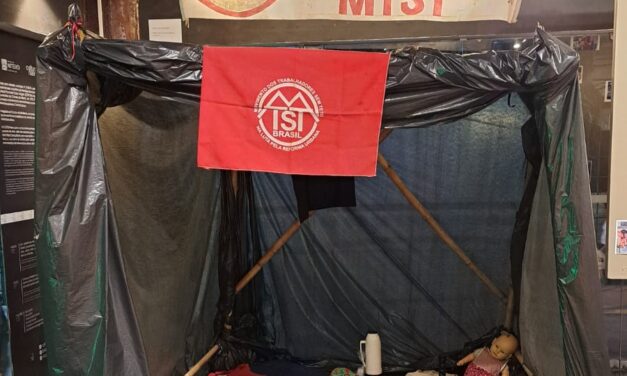 MTST-RJ promove exposição sobre Cozinhas Solidárias em Niterói