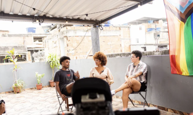 Protagonismo da juventude de favela do Rio é tema do Papo na Laje