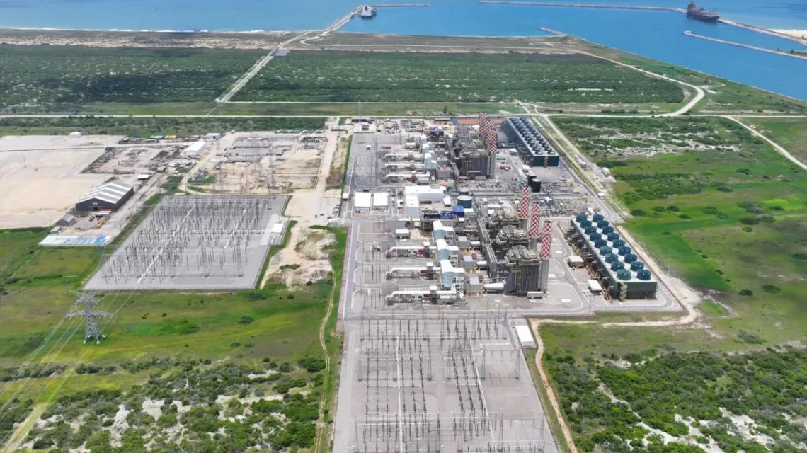 Complexo portuário-industrial idealizado por Eike Batista abriu 500 processos por desapropriações