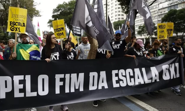 Folha assumiu direção da reação patronal-escravocrata contra o fim da jornada 6×1